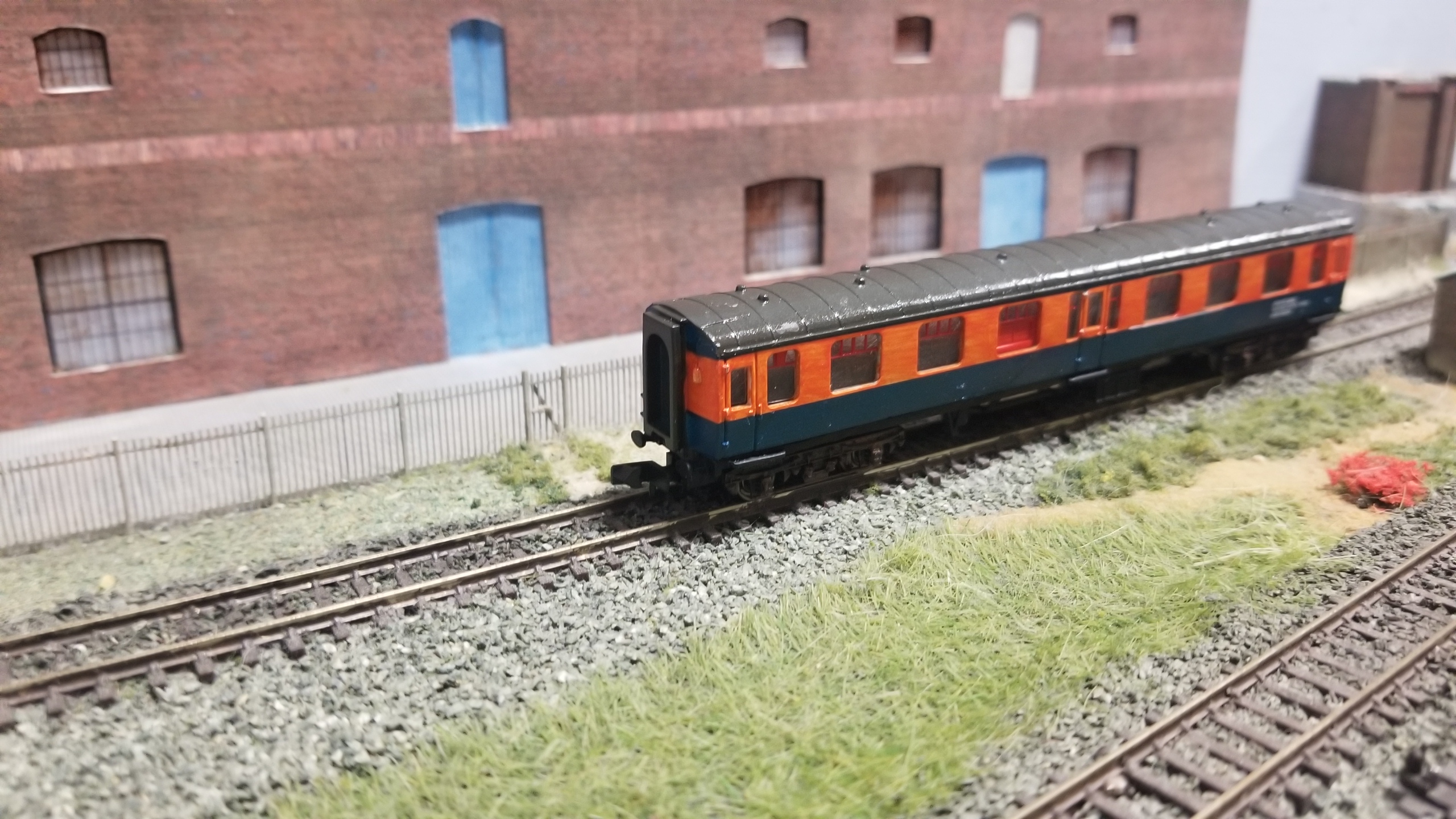 RDB975630 - Test Service Car No8 in RTC Red & Blue livery. © Bees Hill Models, all rights reserved.